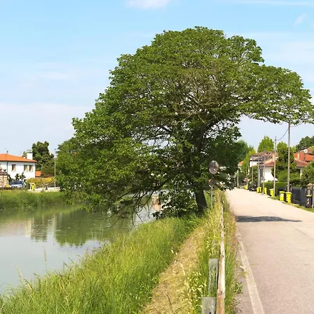 ゲストハウス Solandra Masi