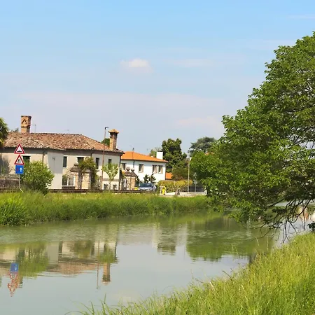 ゲストハウス Solandra Masi 3*