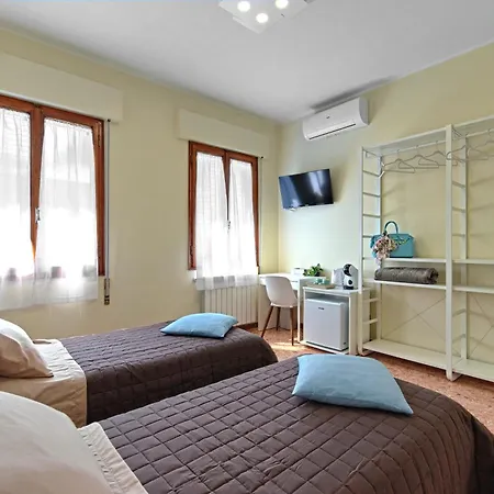 ゲストハウス Solandra Masi 3*