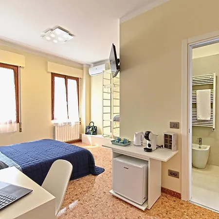 ゲストハウス Solandra Masi ミーラ