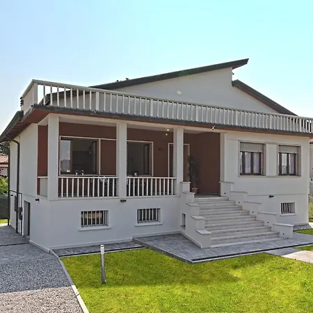 ゲストハウス Solandra Masi