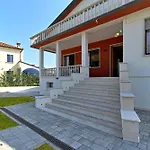 Gasthuis Solandra Masi 3*